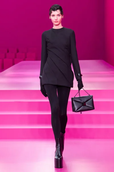Look 45